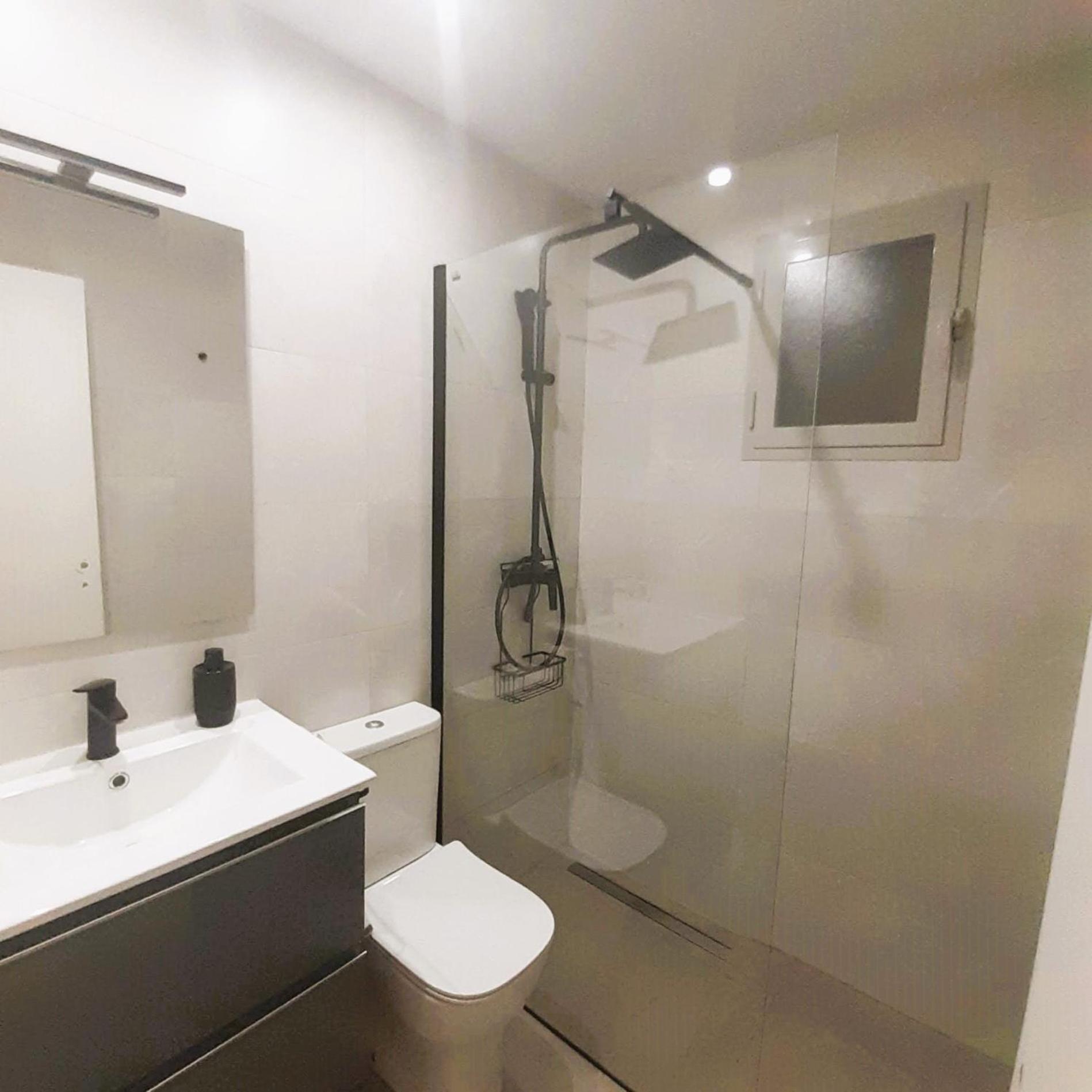 Mendoza A Un Paso De La Playa Apartment Malaga Bagian luar foto