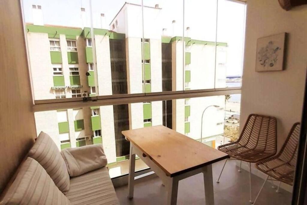 Mendoza A Un Paso De La Playa Apartment Malaga Bagian luar foto